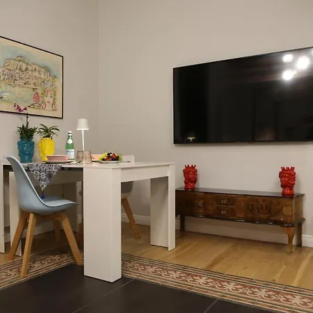 Awa Umberto I * צ'פאלו