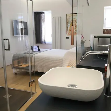 Awa Umberto I דירה