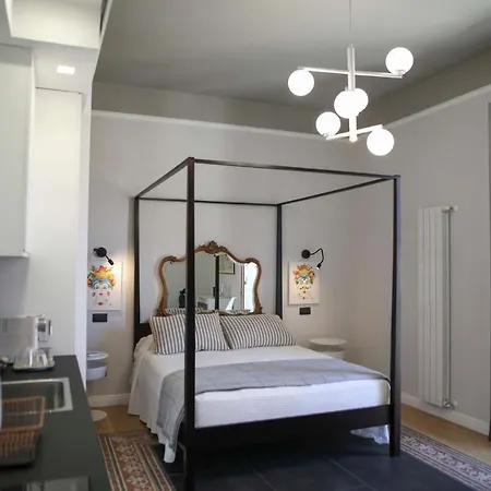 Awa Umberto I דירה *