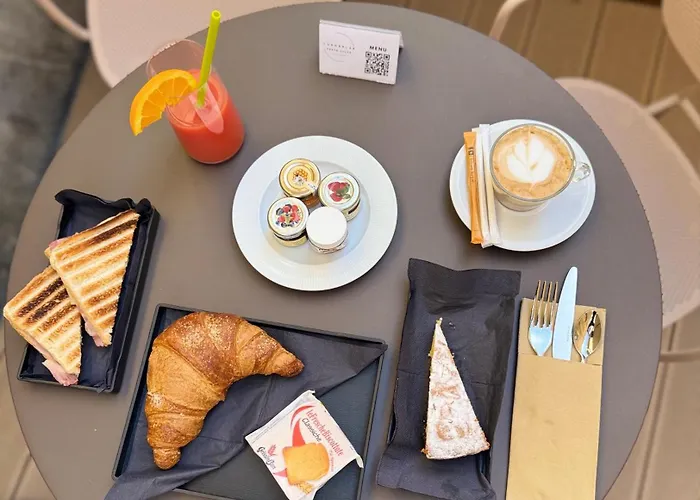 Awa Umberto I Апартаменти Чефалу