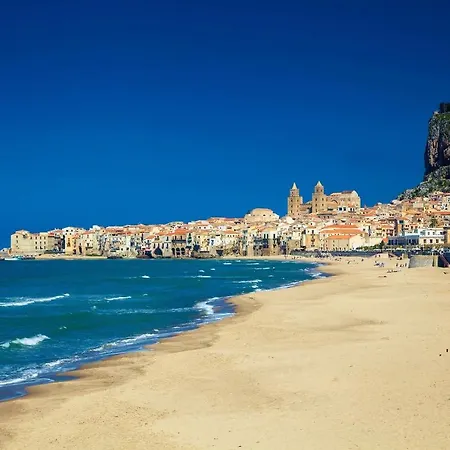 Awa Umberto I アパート