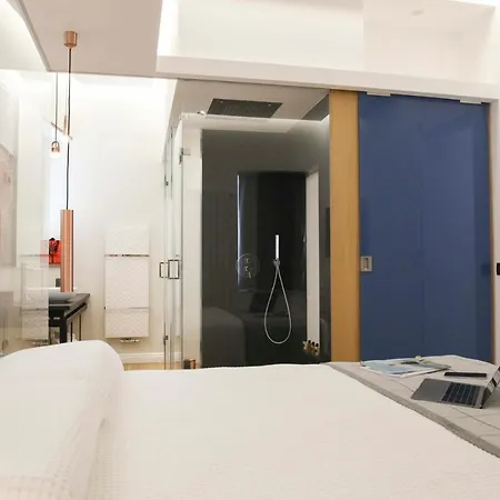 Awa Umberto I アパート チェファル